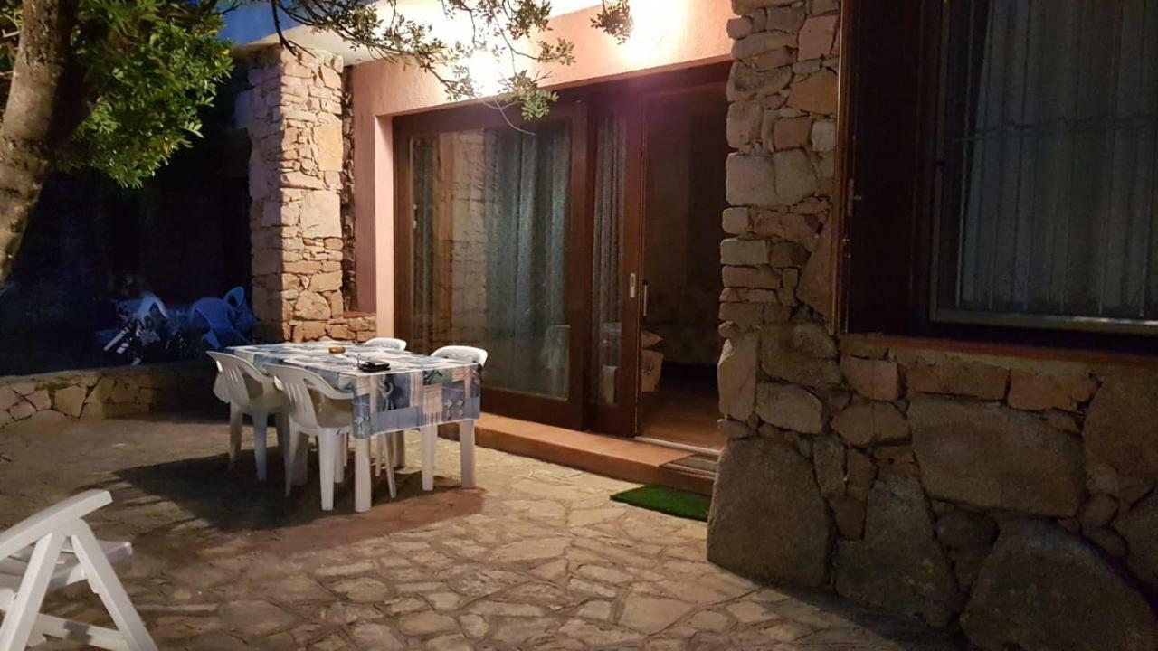 Corbezzolo Villa Porto Taverna Exterior foto